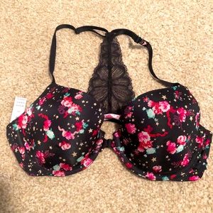 NEW WITH TAGS Victoria’s Secret racerback bra 34C